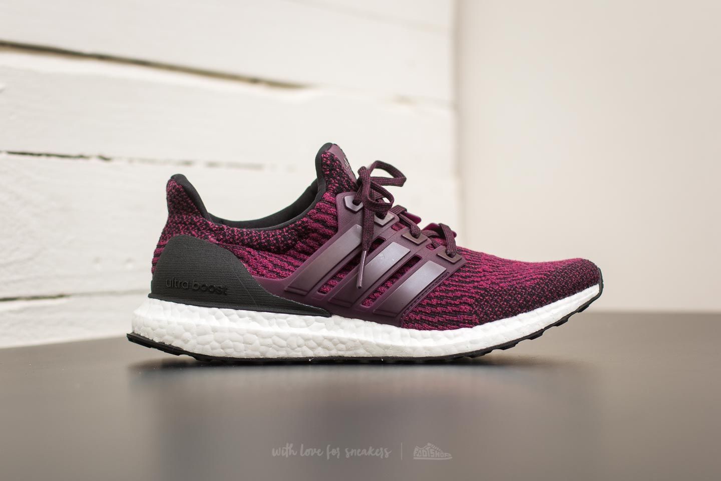 ultra boost w